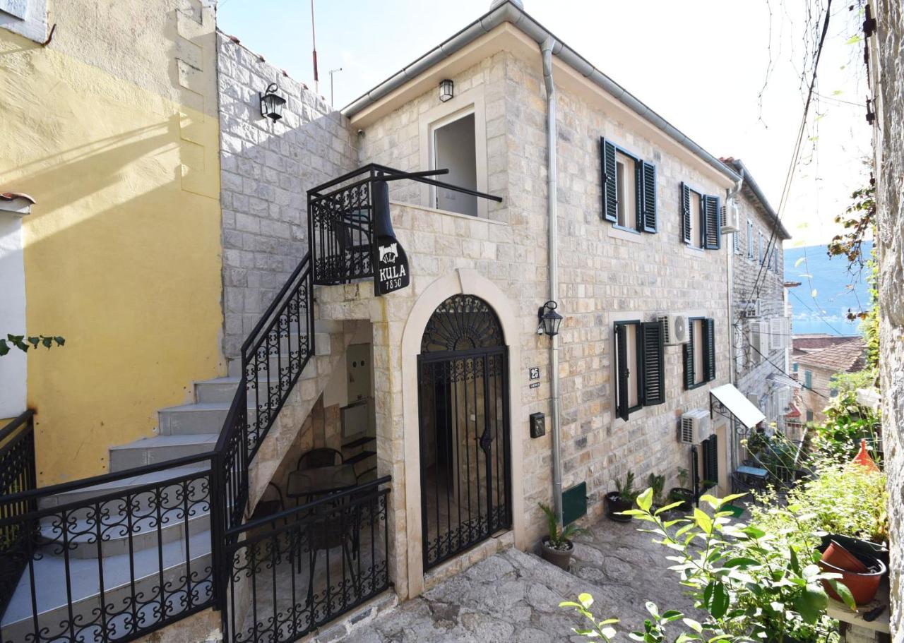 Vila Kula 1830 Apartments Херцег Нови Екстериор снимка
