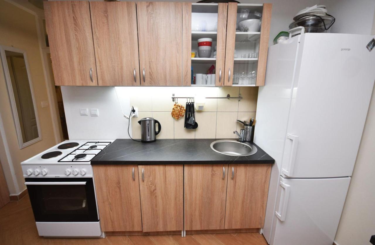 Vila Kula 1830 Apartments Херцег Нови Екстериор снимка