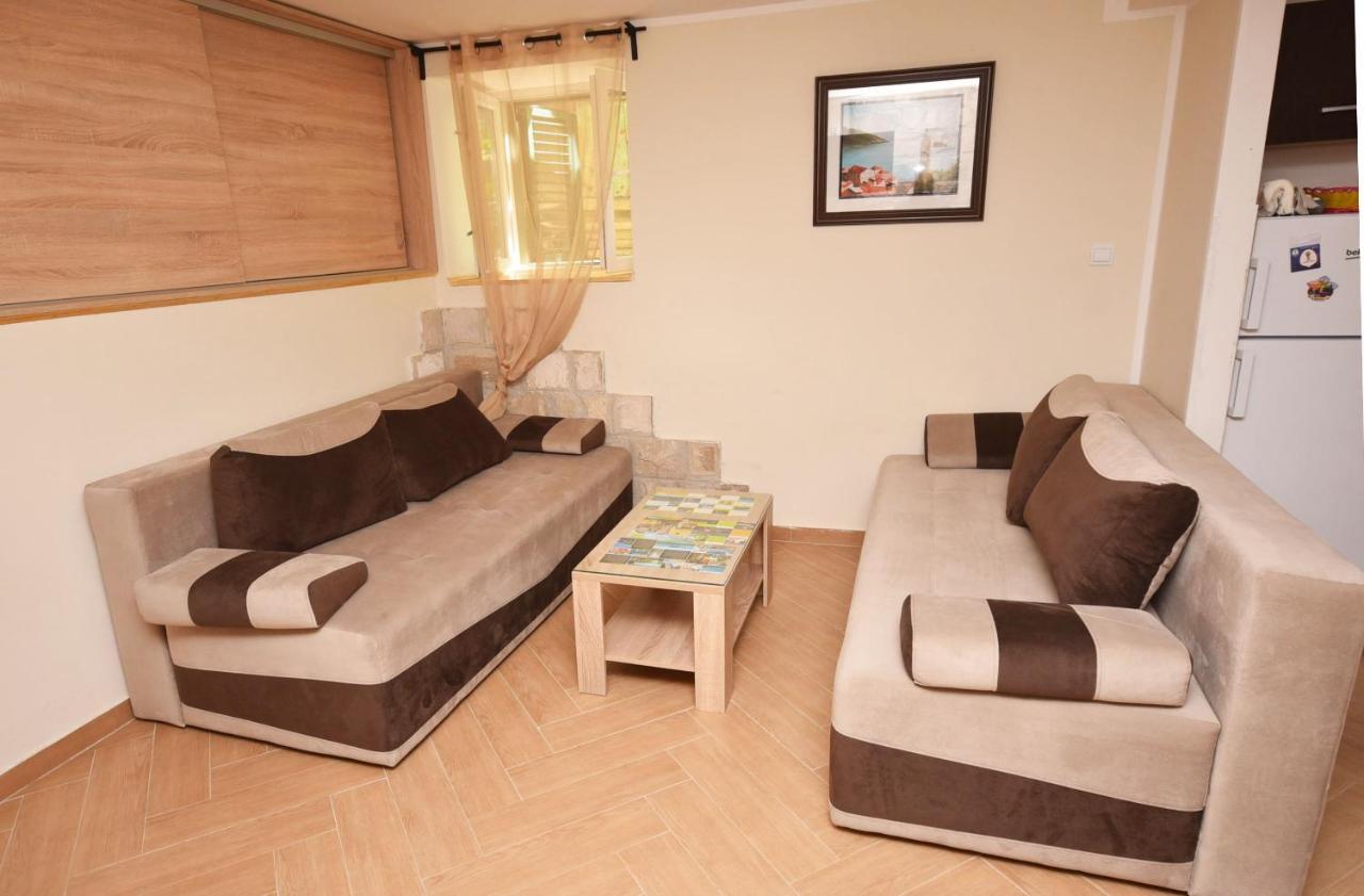 Vila Kula 1830 Apartments Херцег Нови Екстериор снимка