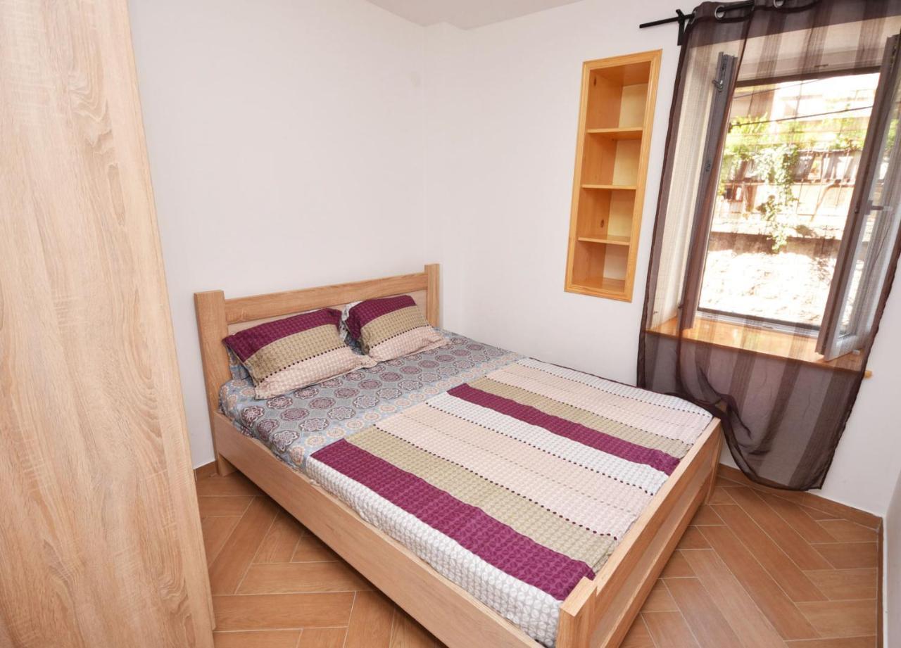 Vila Kula 1830 Apartments Херцег Нови Екстериор снимка